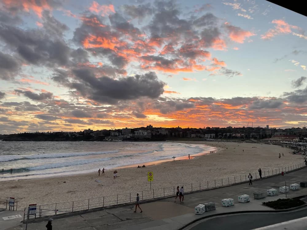 Sydney Beaches Reopened After Mystery Tar Balls Reach Bondi Beach